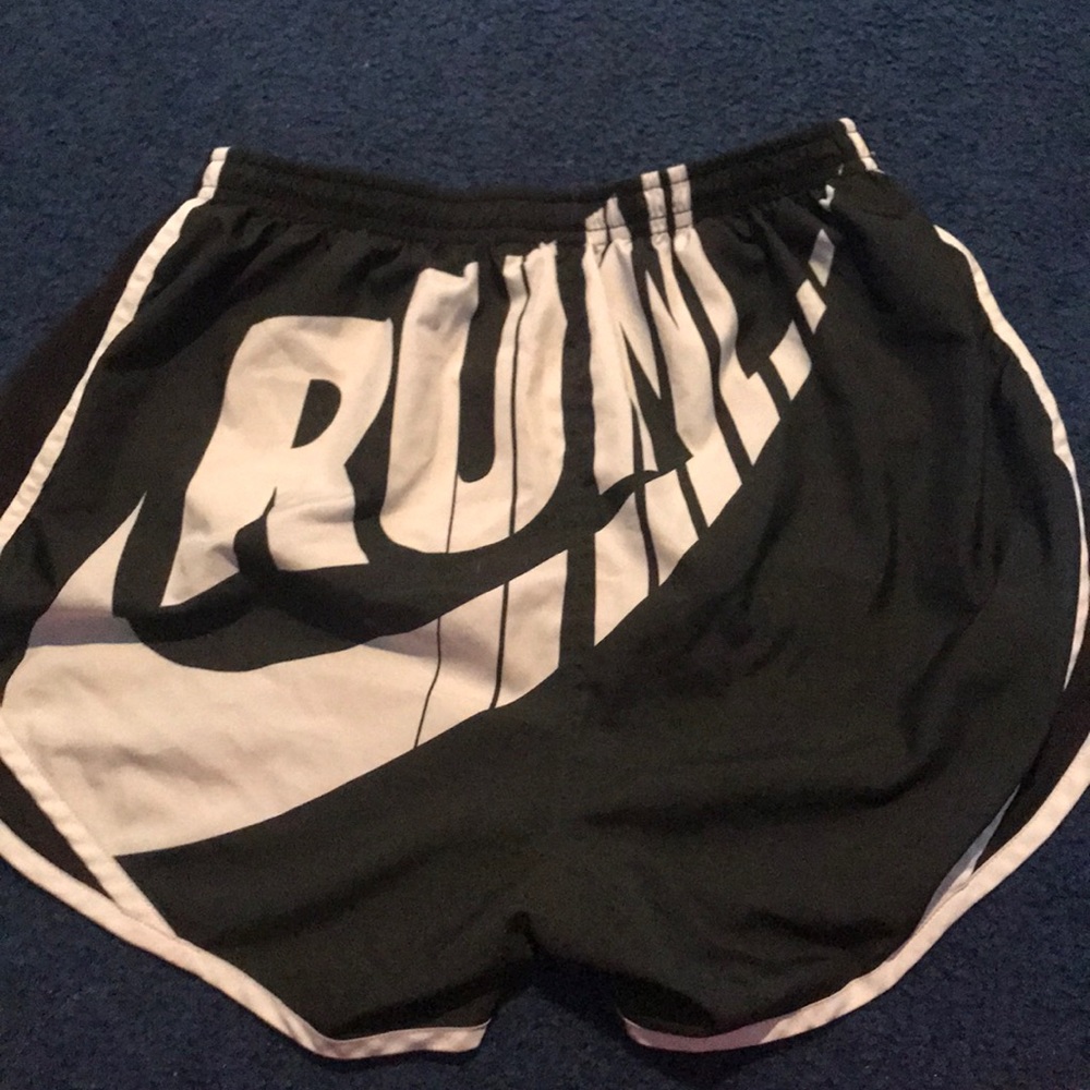 Nike “RUN” shorts - Picture 2 of 5